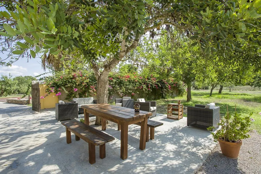 Las Mariposas Club Villa San Rafael De Sa Creu